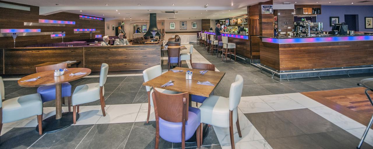 Parklands Hotel & Country Club Newton Mearns Exteriör bild