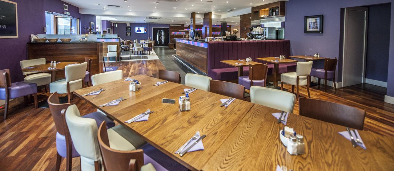 Parklands Hotel & Country Club Newton Mearns Exteriör bild